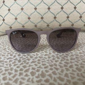 RAYBAN ERIKA SUNGLASSES!